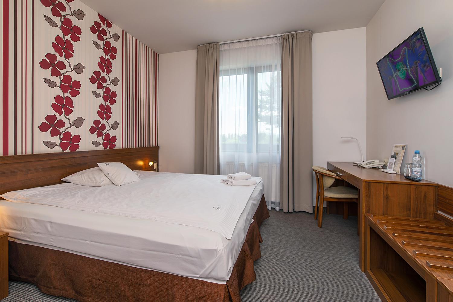 Hotel Esperanto Швидница Екстериор снимка